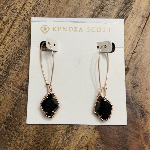 Kendra Scott Ellington 14k gold rose plated. - Picture 1 of 4